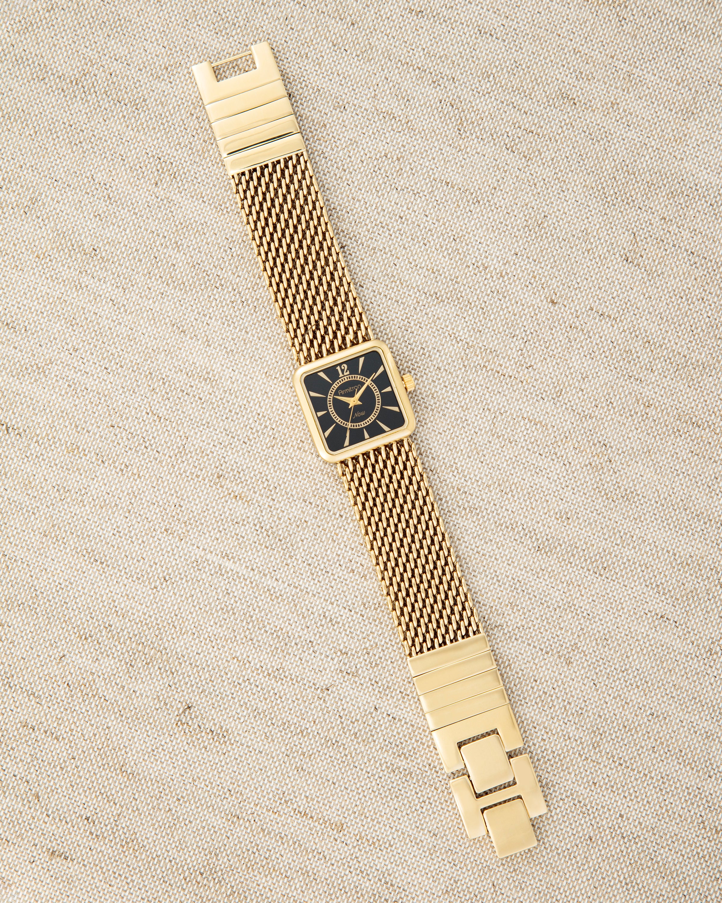 Vintage3344™ | Gold-tone-Women-Armitron